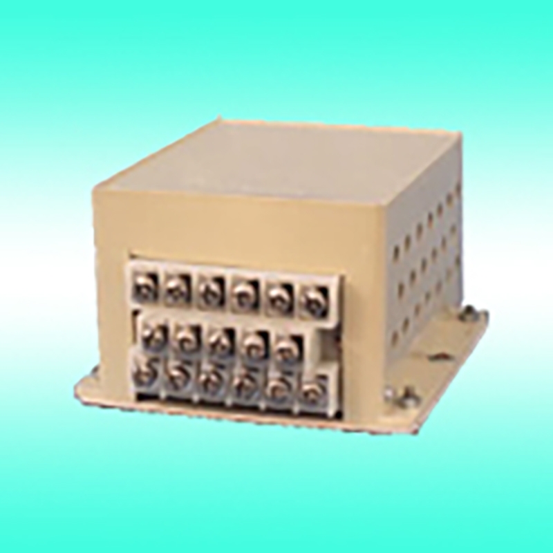 FJQ-3三(san)相移相(xiang)或過零(ling)可控矽(xi)觸發附(fu)加器